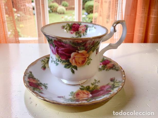 Antig&uuml;edades: Taza de caf&eacute; y su platillo Royal Albert Old country roses Bone china
