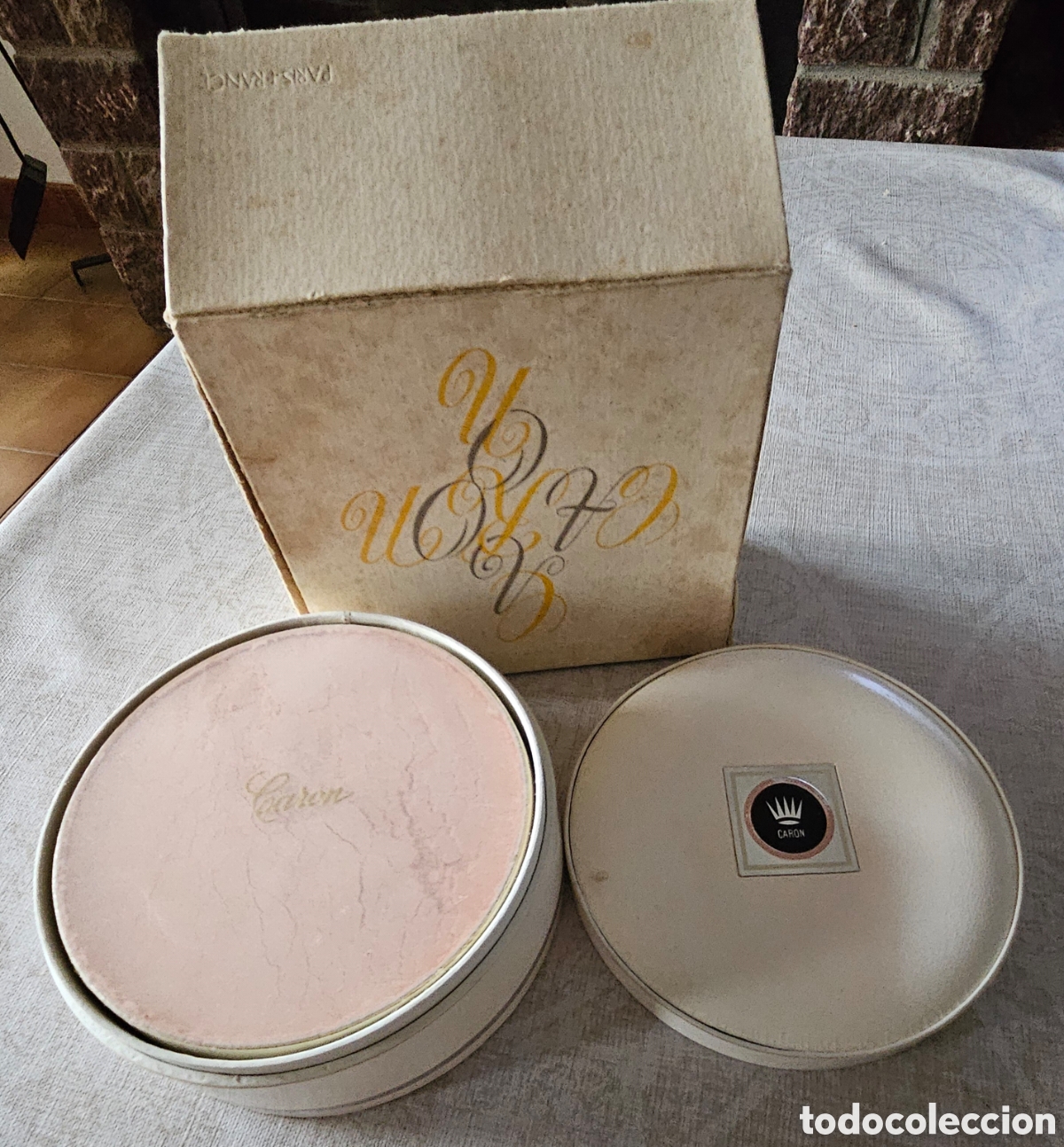 Antig&uuml;edades: Polvos Faciales Vintage CARON Par&iacute;s &rdquo;Trente Ans&rdquo; - Sellados y con Caja Original