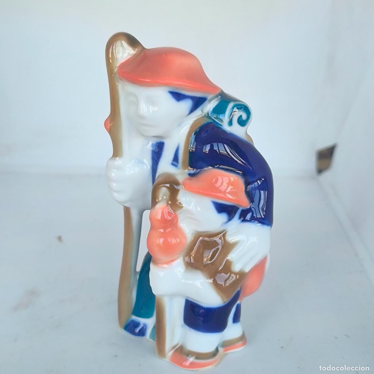 Antig&uuml;edades: figura porcelana sargaledos peregrino n&ordm;9 colecci&oacute;n Peregrinos del Camino Santiago de Compostela Gal