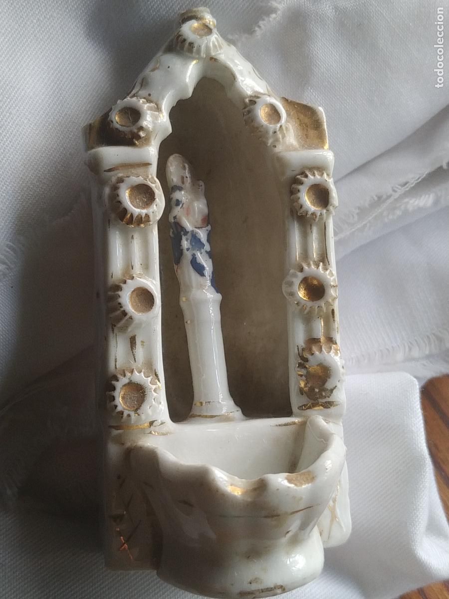 Antig&uuml;edades: Peque&ntilde;a Benditera porcelana biscuit Virgen del Pilar ( Zaragoza) S XIX