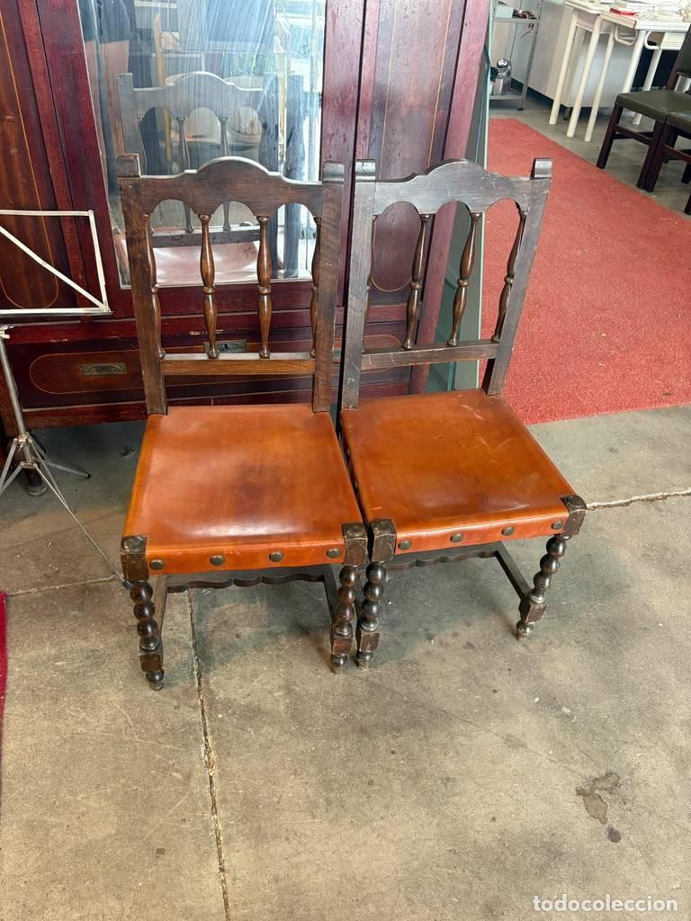Antig&uuml;edades: PAREJA DE SILLAS CASTELLANAS - Foto 2
