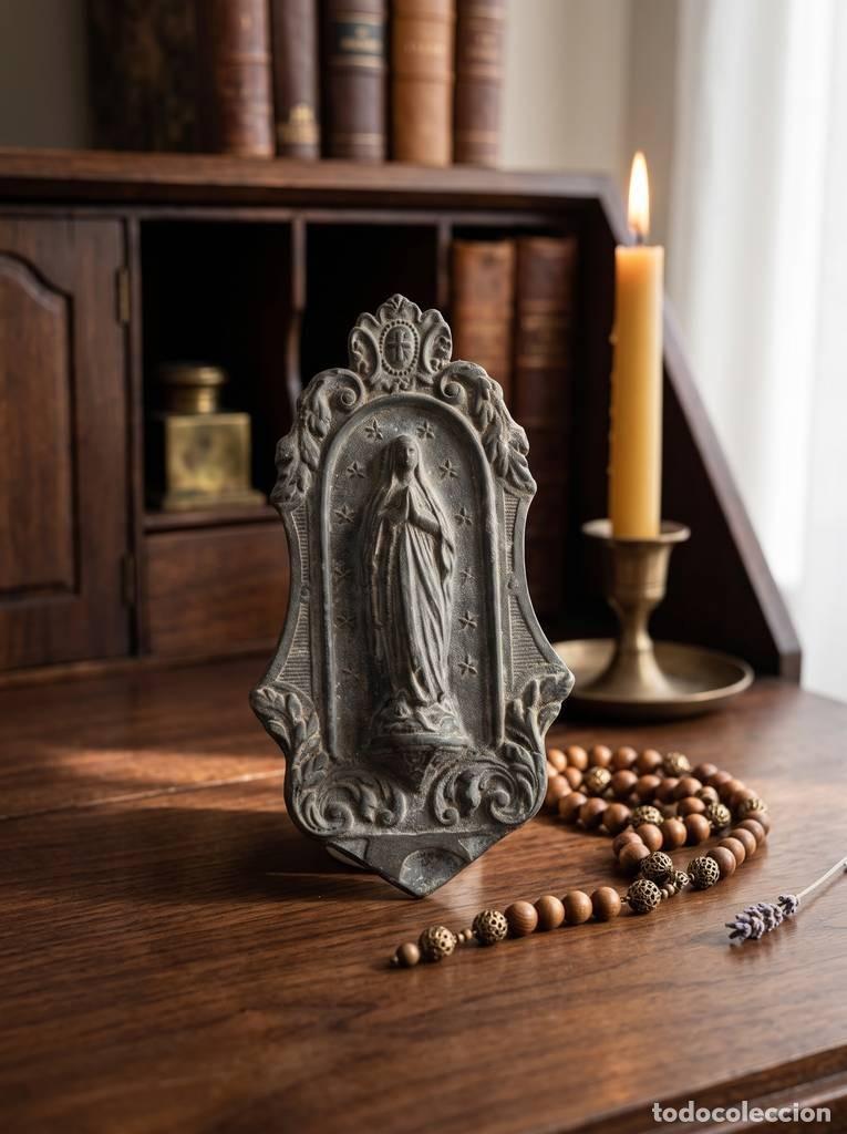 Antig&uuml;edades: MEDALLA DE VIRGEN MET&Aacute;LICA