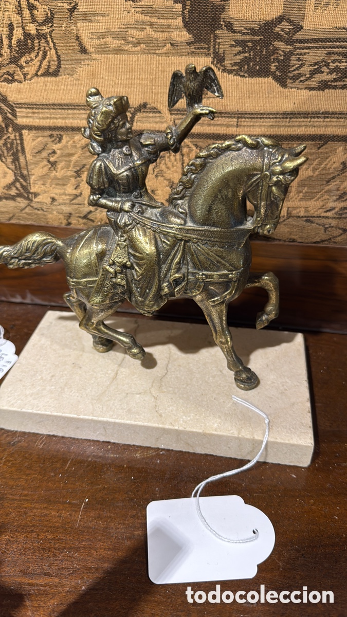 Antig&uuml;edades: FIGURA BRONCE BASE M&Aacute;RMOL