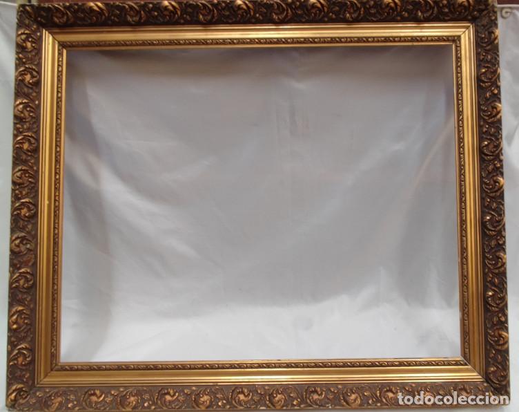 Antig&uuml;edades: MARCO DE MADERA PARA CUADRO ETC. 95 X 79 X 6 CM