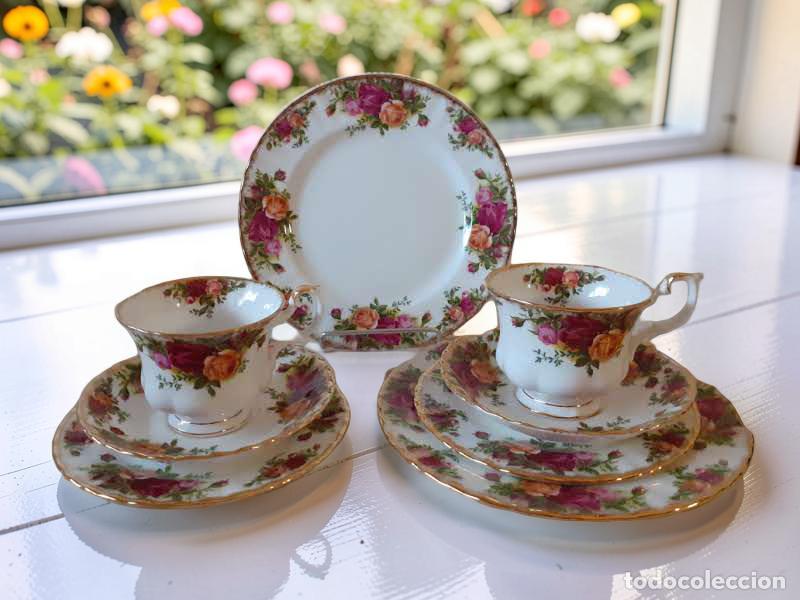 Antig&uuml;edades: Tu y Yo compuesto de 2 cuartetos en muy buen estado Royal Albert Old Country Roses