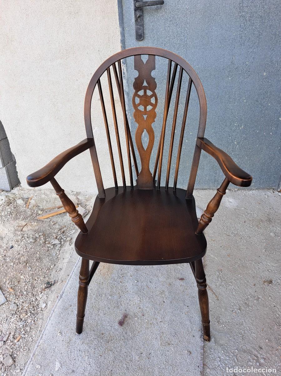 Antig&uuml;edades: Sillon Windsor ingles de mediados de siglo con respaldo de ruedas, de roble, 1940/50