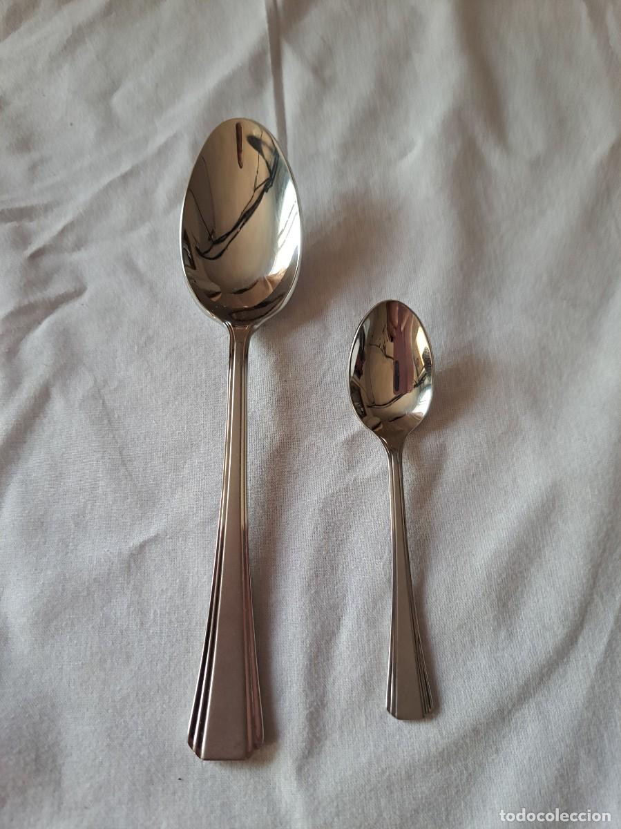 Antig&uuml;edades: Juego de 2 cucharas postre y caf&eacute; acier , Cristofle Paris.