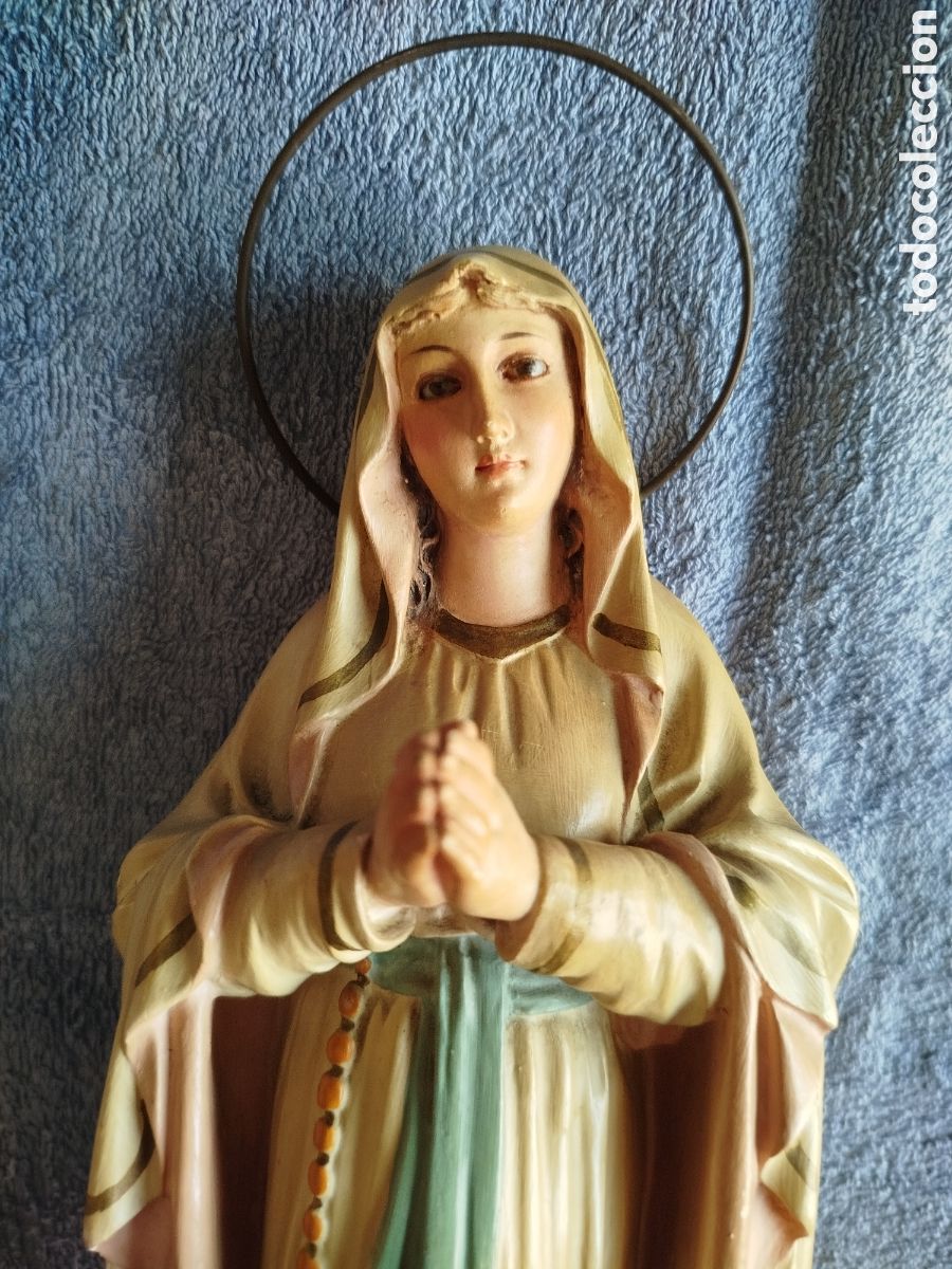Antig&uuml;edades: Antigua escultura de la Virgen de Lourdes, de Olot, ojos de cristal. Siglo XIX
