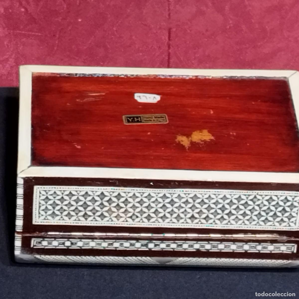 Antig&uuml;edades: CAJA BAUL COFRE ELABORADA EN MADERA E INCRUSTACIONES HECHA EN EGIPTO - Foto 8