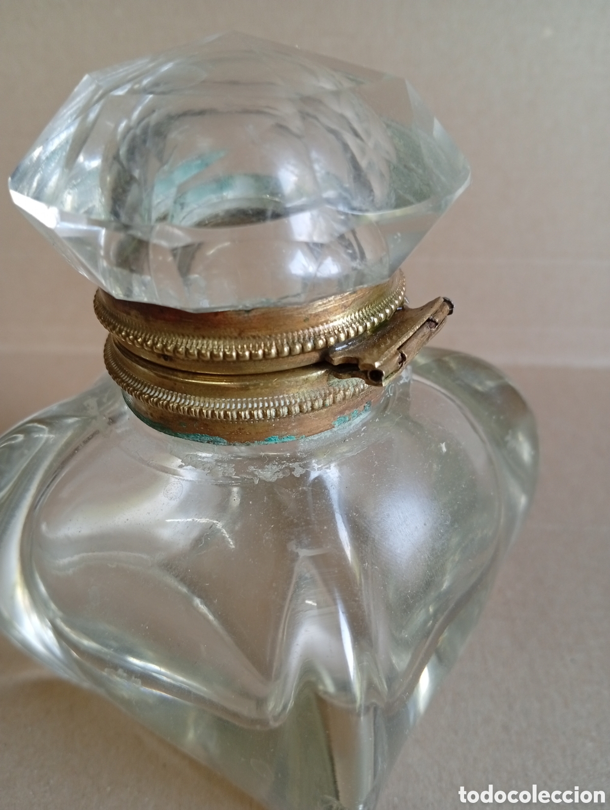 Antig&uuml;edades: Tintero de cristal muy grueso