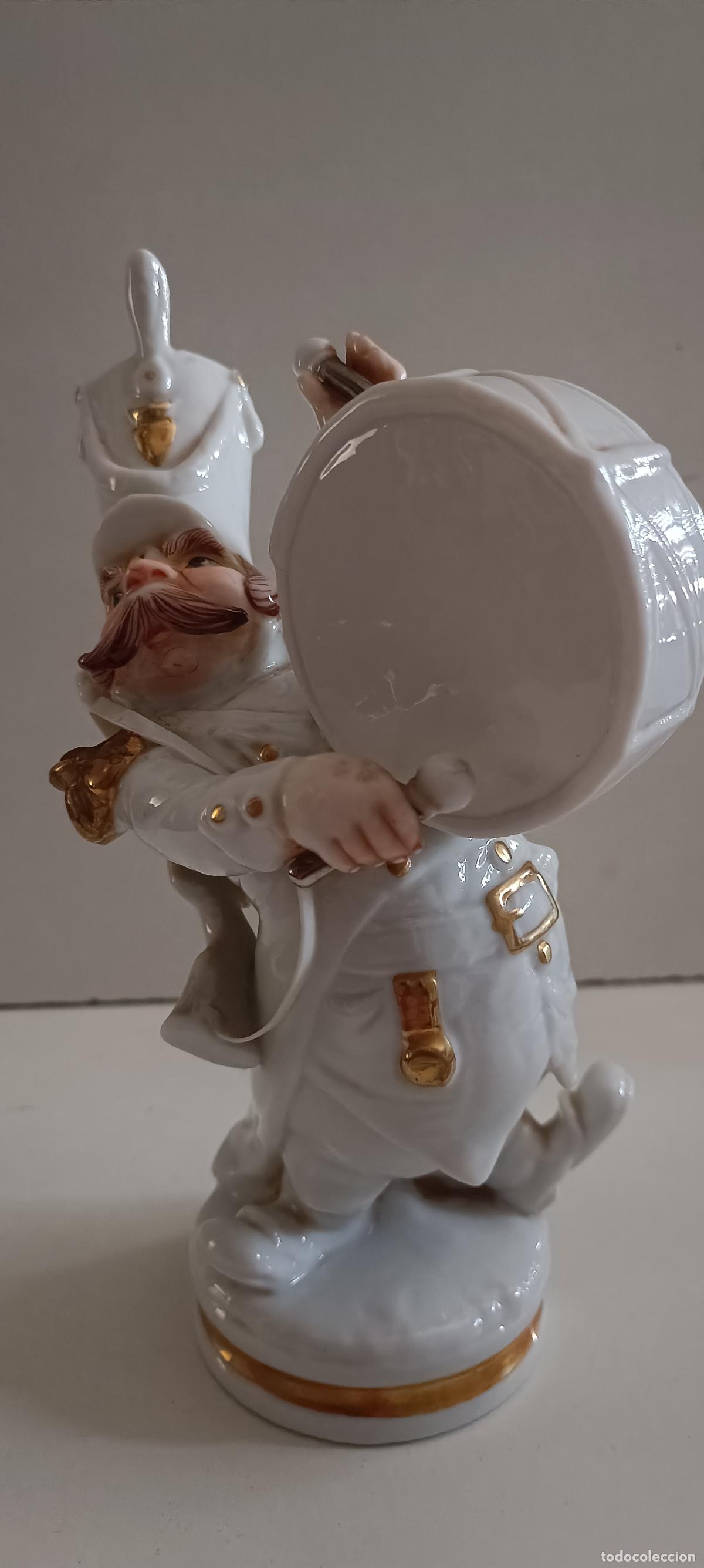 Antig&uuml;edades: soldado porcelana Lopez Moreno