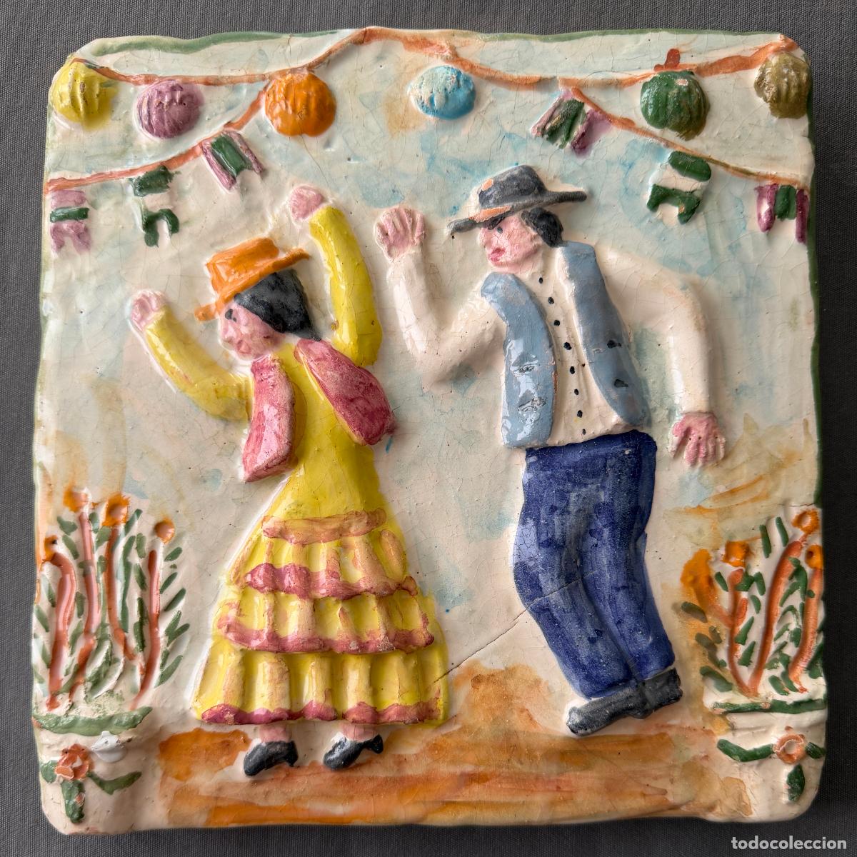 Antig&uuml;edades: Hermanos Morillo , Colonia de Santa In&eacute;s , M&aacute;laga , placa de colgar con motivo flamenco