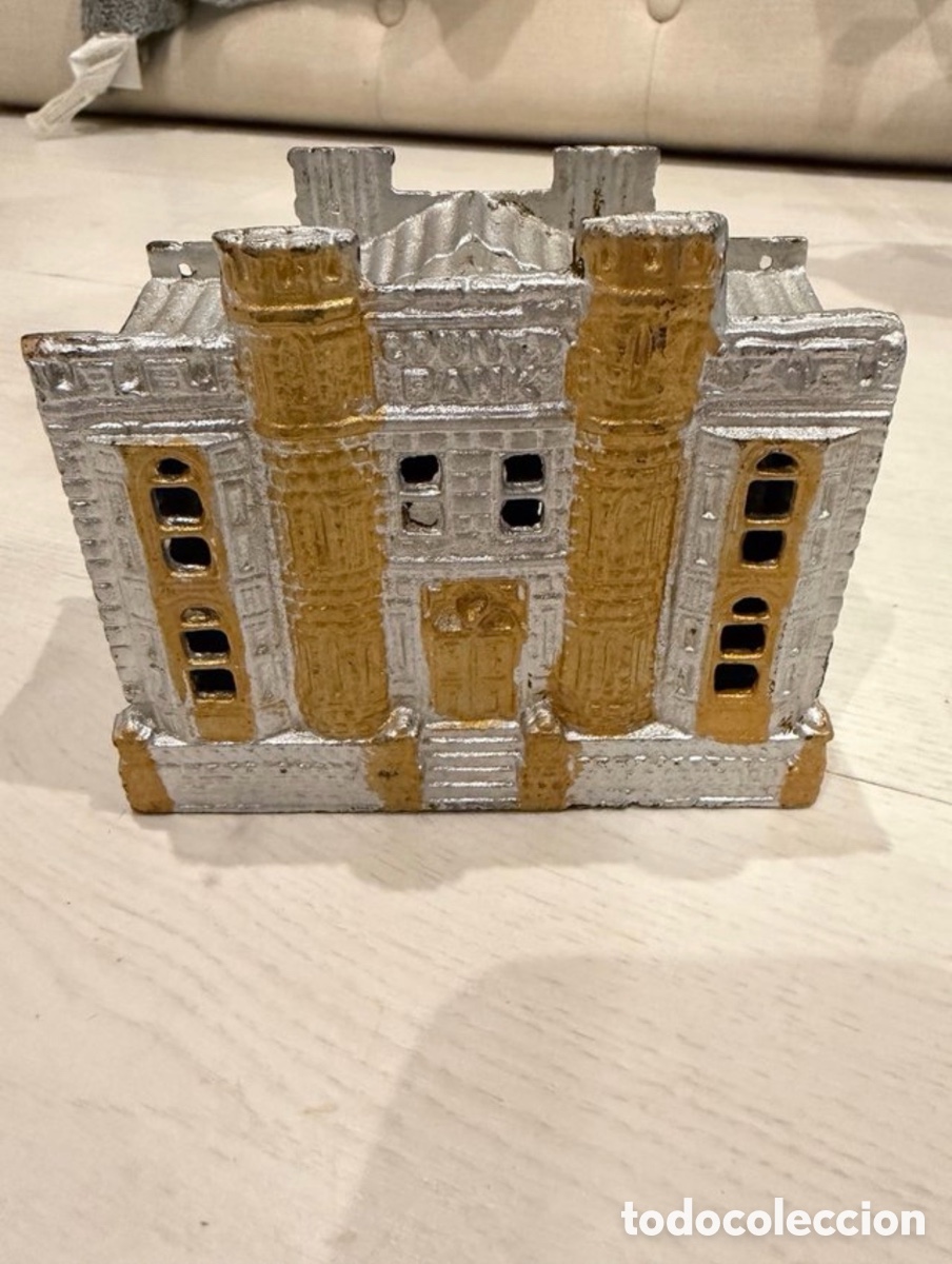 Antig&uuml;edades: Hucha de hierro fundido &ldquo;Foundry Bank&rdquo; &ndash; Banco en miniatura