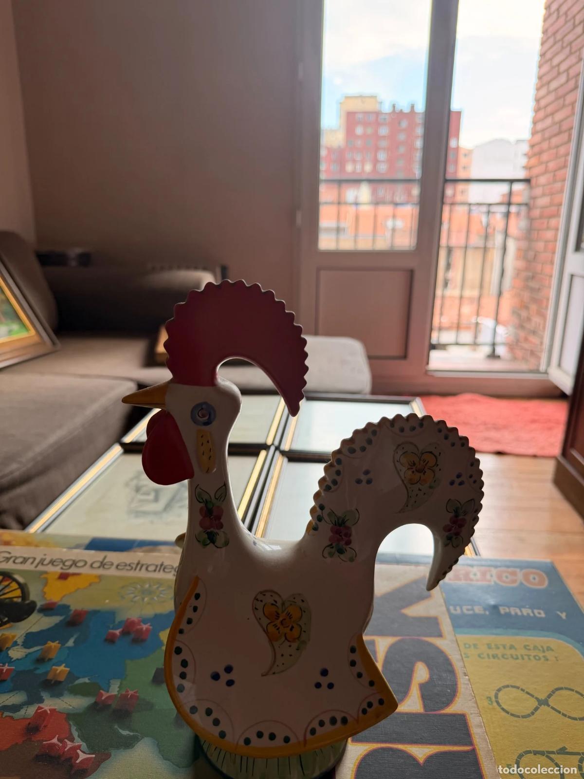 Antig&uuml;edades: PRI-038: Gallo decorativo de cer&aacute;mica pintada