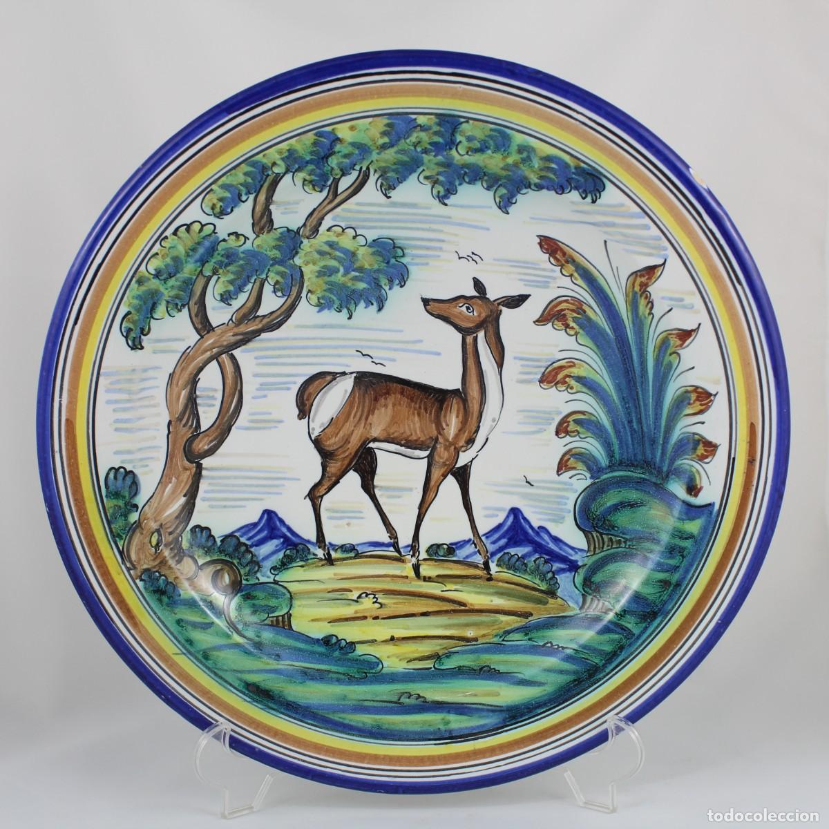 Antig&uuml;edades: Plato Cer&aacute;mica Puente del Arzobispo Ciervo Firmado 33,5 cm Colgar Pared Vintage