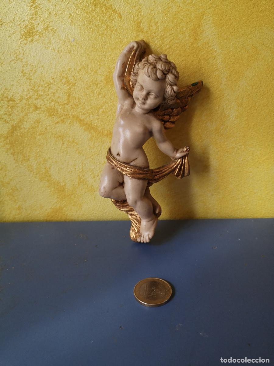 Antig&uuml;edades: FIGURA ANATIGUA DE UN ANGELOTE PARA COLGAR EN PARED