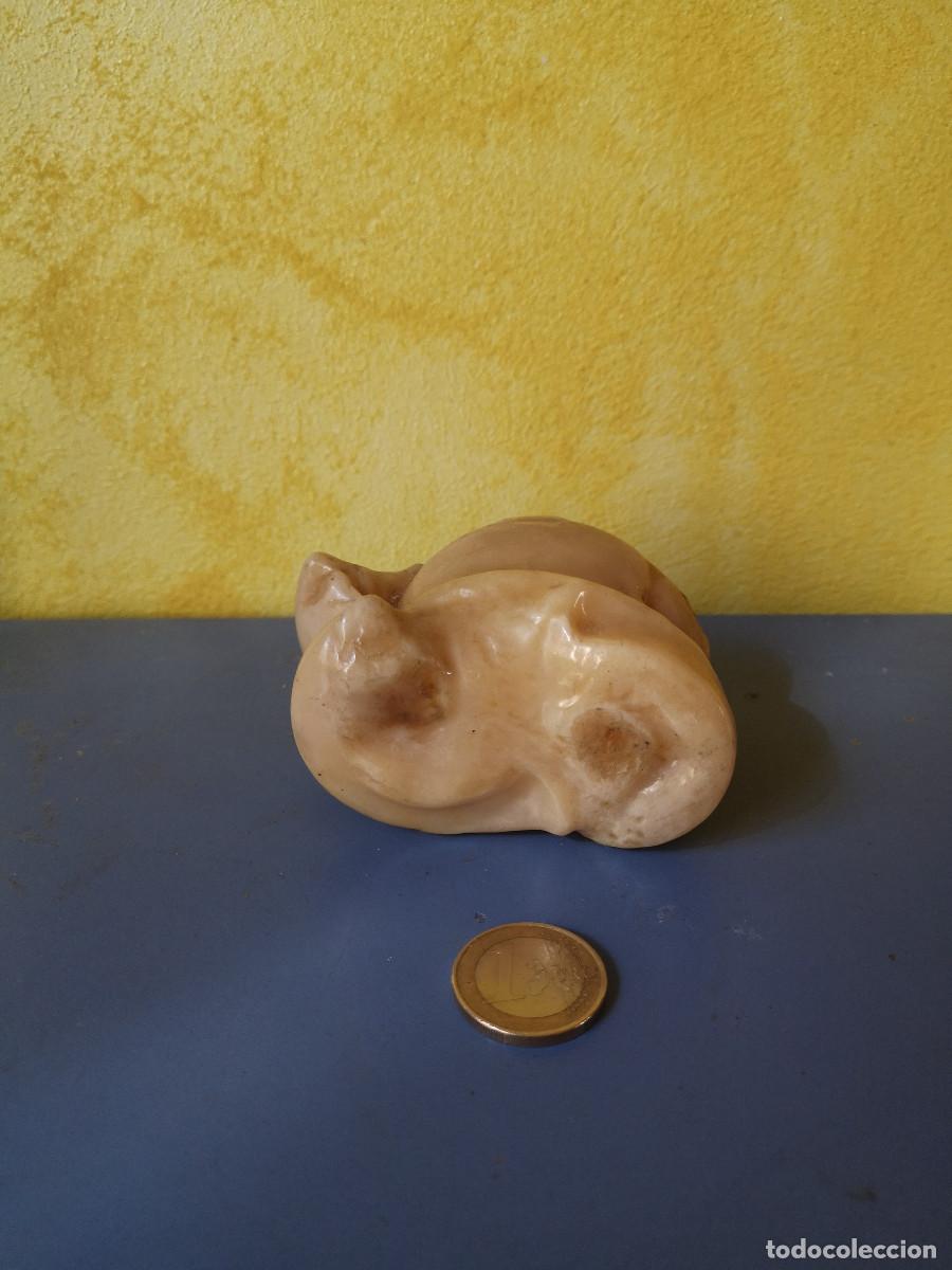 Antig&uuml;edades: FIGURA DE UNA TABA DE ANIMAL GRANDE ESMALTADA