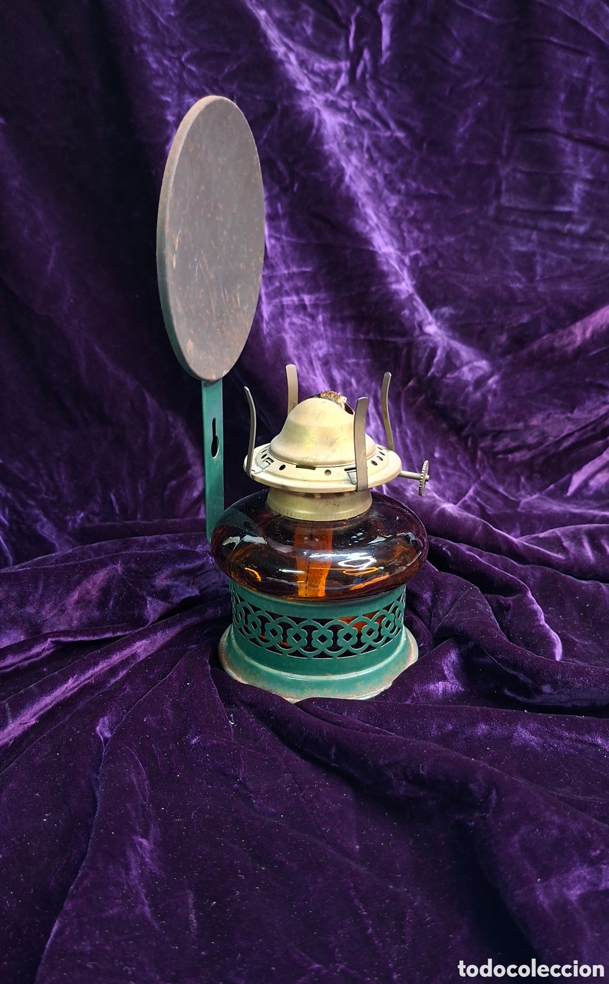 Antig&uuml;edades: Quinqu&eacute; decorativo con reflector Siglo XX