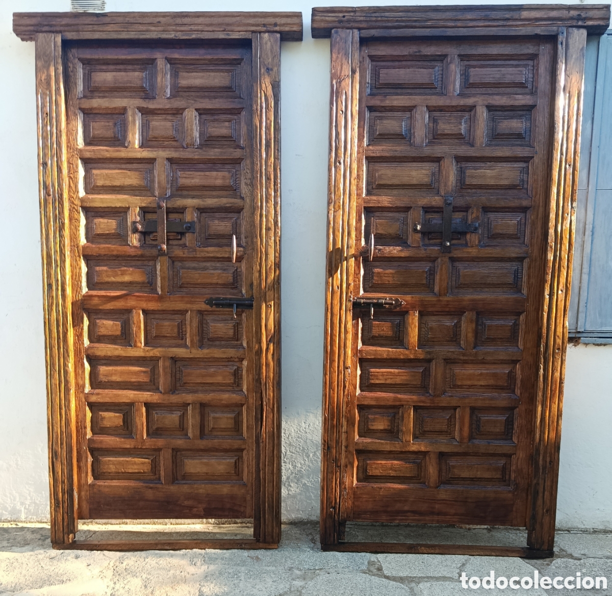 Antig&uuml;edades: Pareja de puertas antiguas - Foto 1