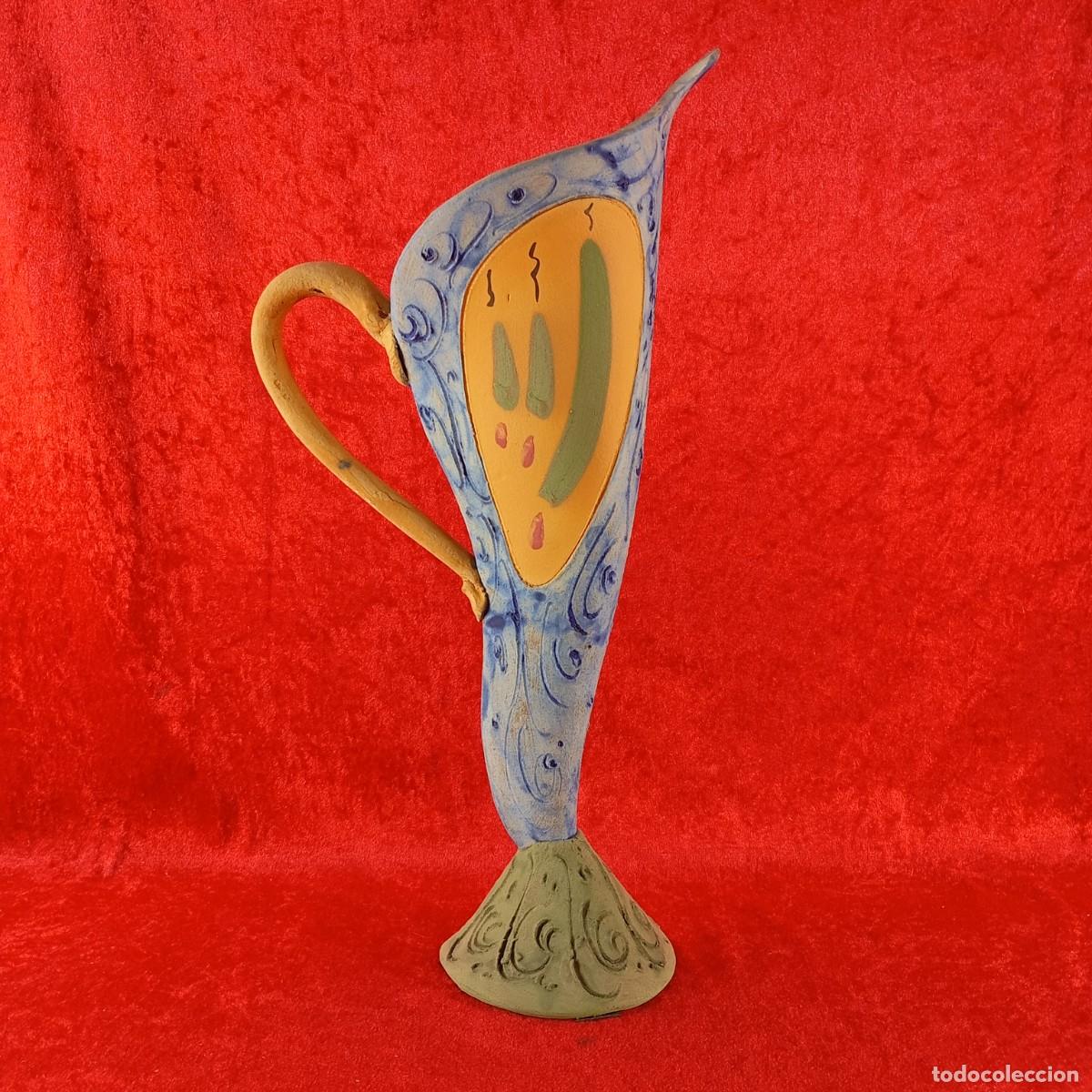 Antig&uuml;edades: JARRA DECORATIVA DE CER&Aacute;MICA - HECHO Y PINTADO A MANO - 41,5 X 21 X 12 CM / 2215