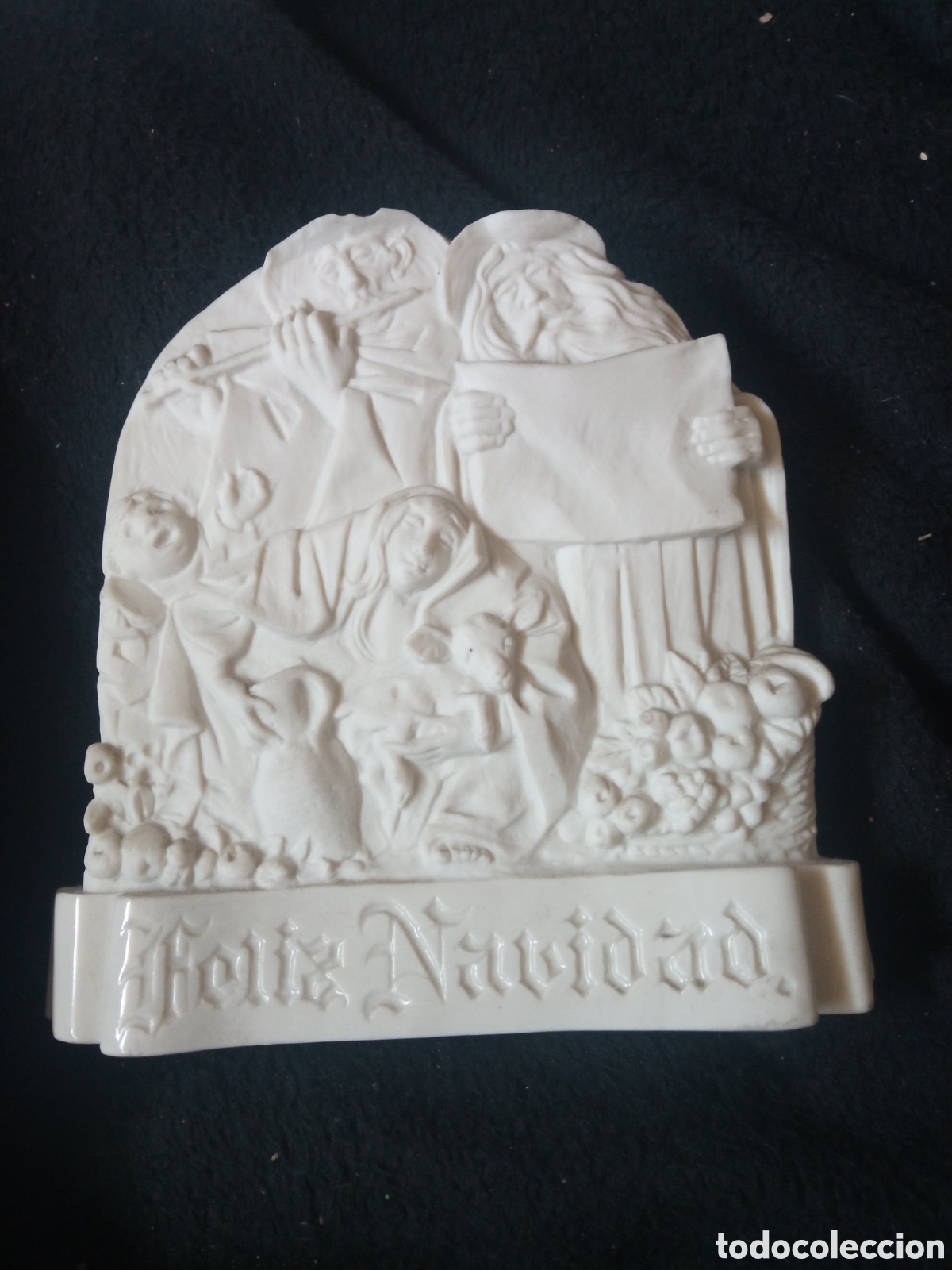 Antig&uuml;edades: Figura de porcelana de Algora, Feliz Navidad, mide 12,5x12cm
