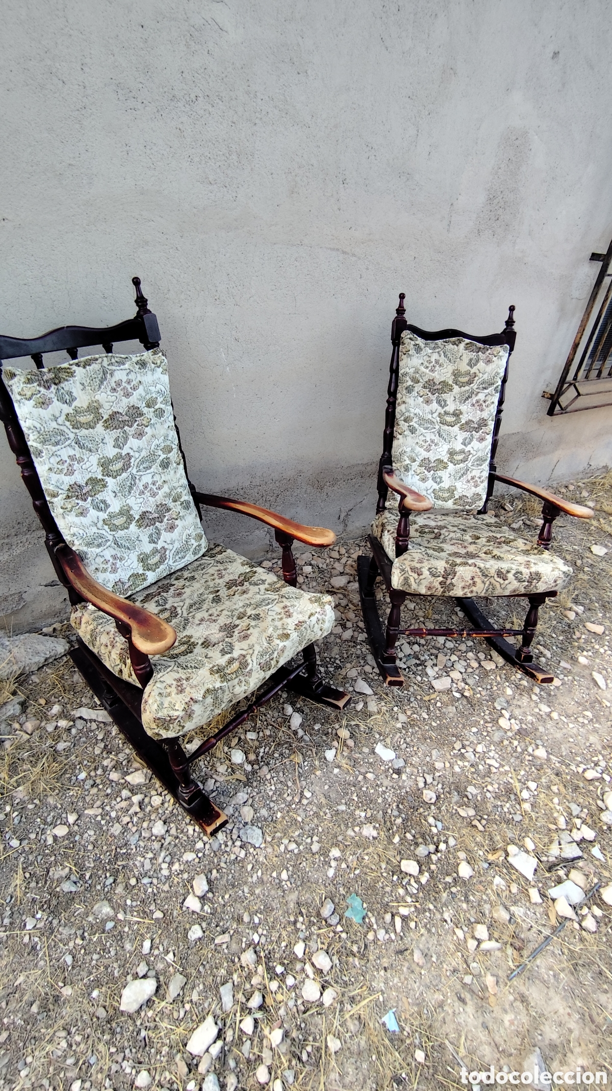 Antig&uuml;edades: Pareja Mecedoras Vintage Madera Cojines