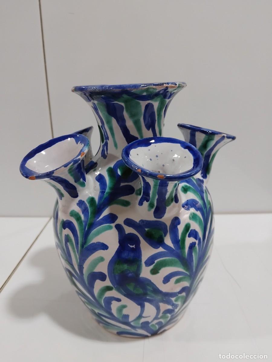 Antig&uuml;edades: 1224 ANTIGUO FLORERO DE CERAMICA DE VARIAS BOCAS DE FAJALAUZA, A&Ntilde;OS 90