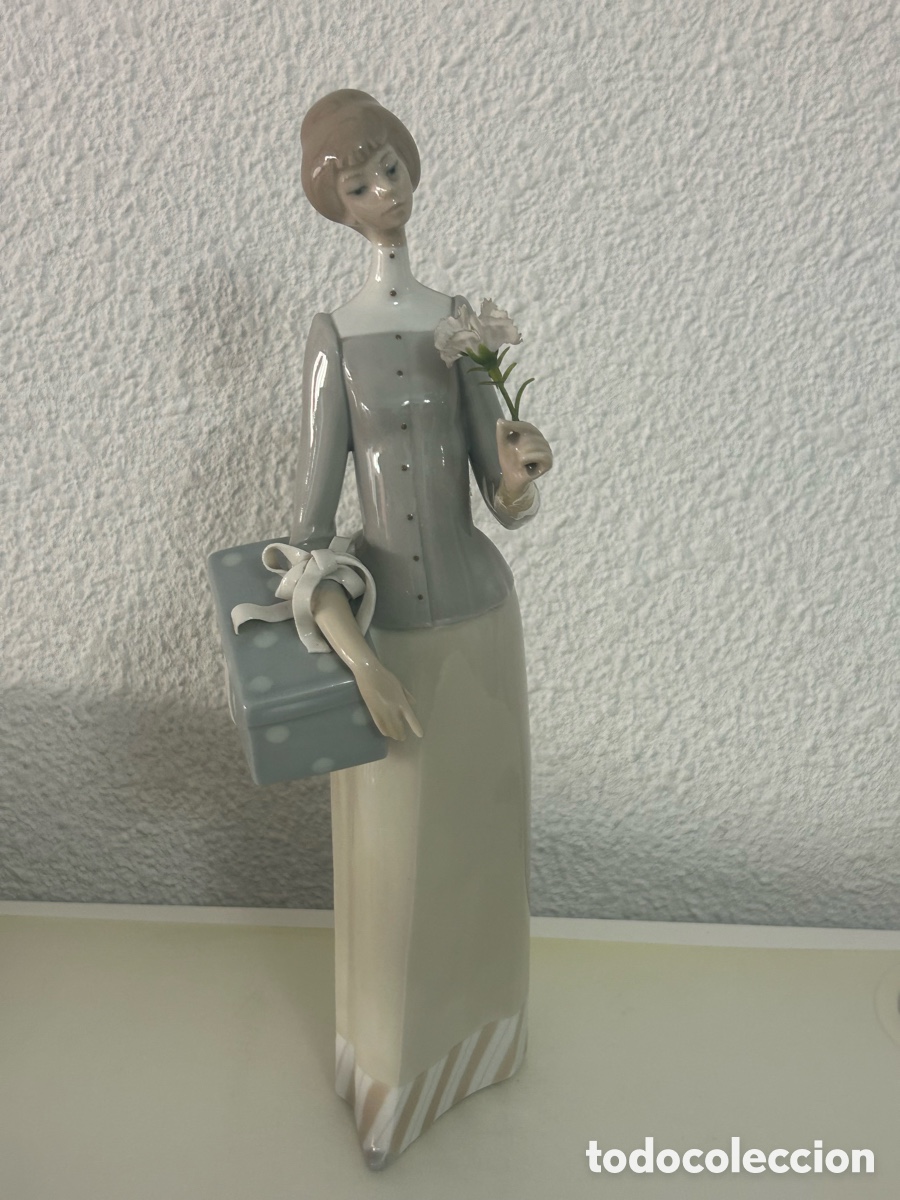 Antig&uuml;edades: Figura Lladr&oacute; porcelana a&ntilde;os 70