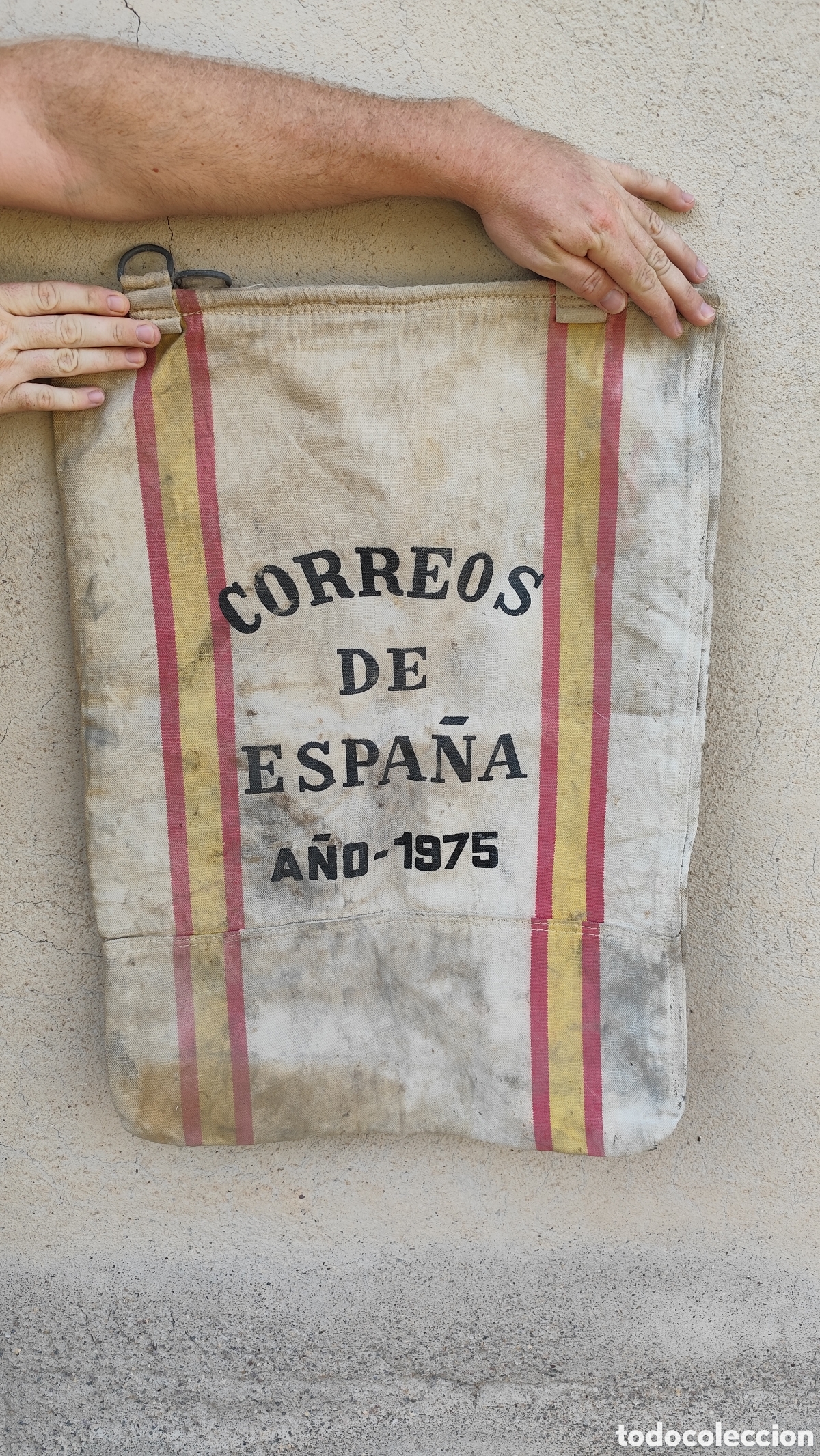 Antig&uuml;edades: Aut&eacute;ntica bolsa de correos de Espa&ntilde;a del a&ntilde;o 1975