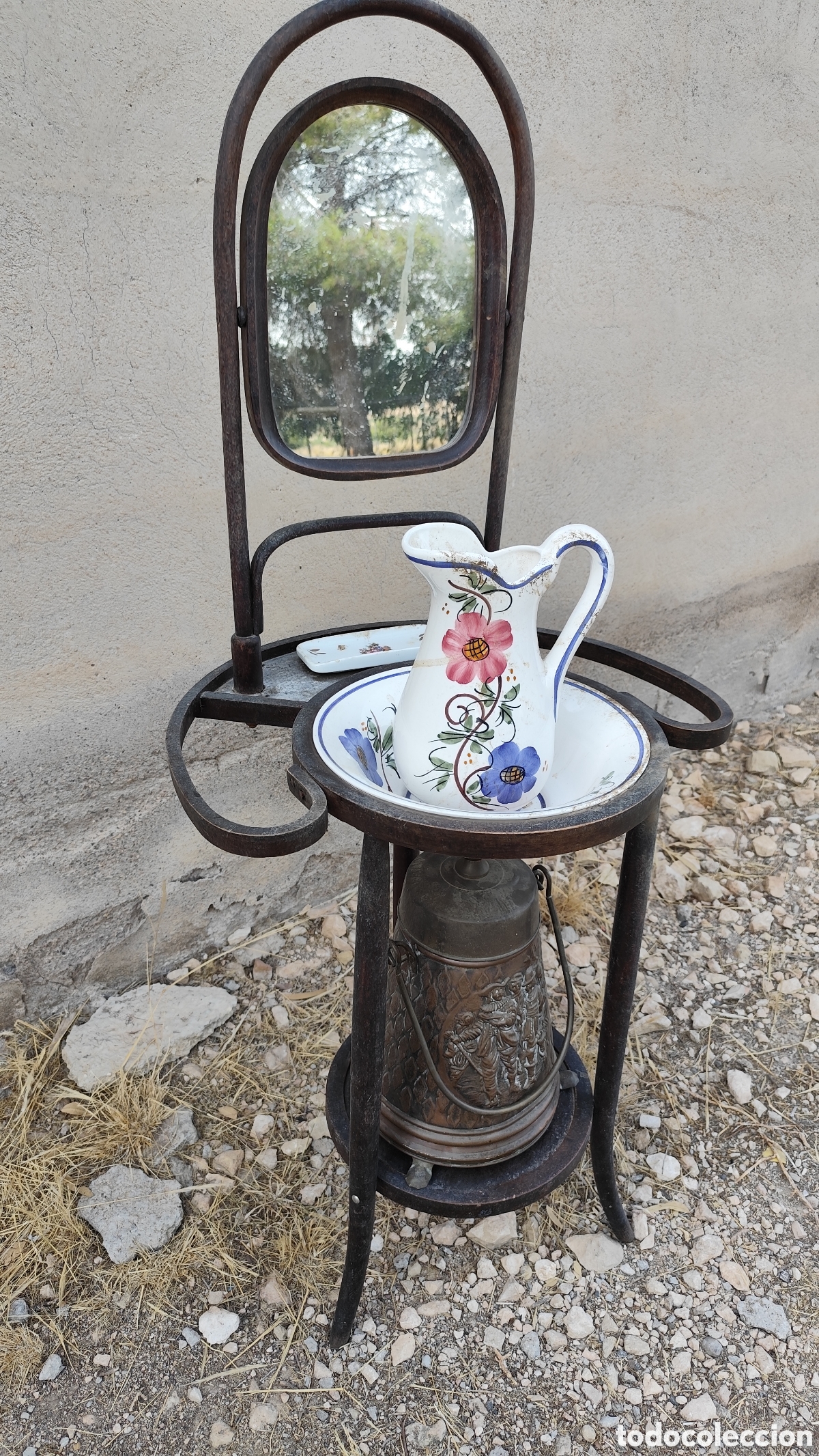 Antig&uuml;edades: Lavabo antiguo completo de cer&aacute;mica y metal