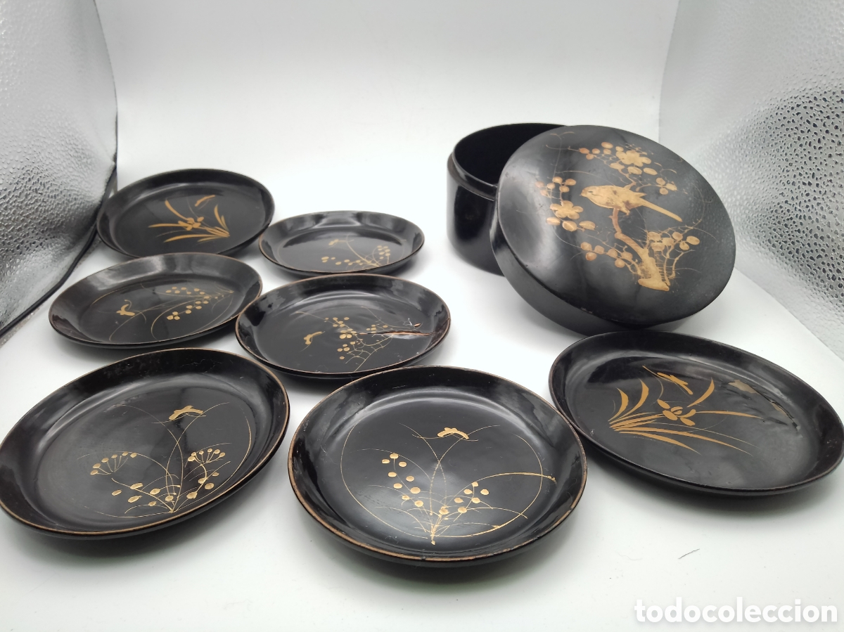 Antig&uuml;edades: Antiguo Juego de Platos Japoneses de Laca Maki-e y Contenedor Kashiki - Arte Oriental