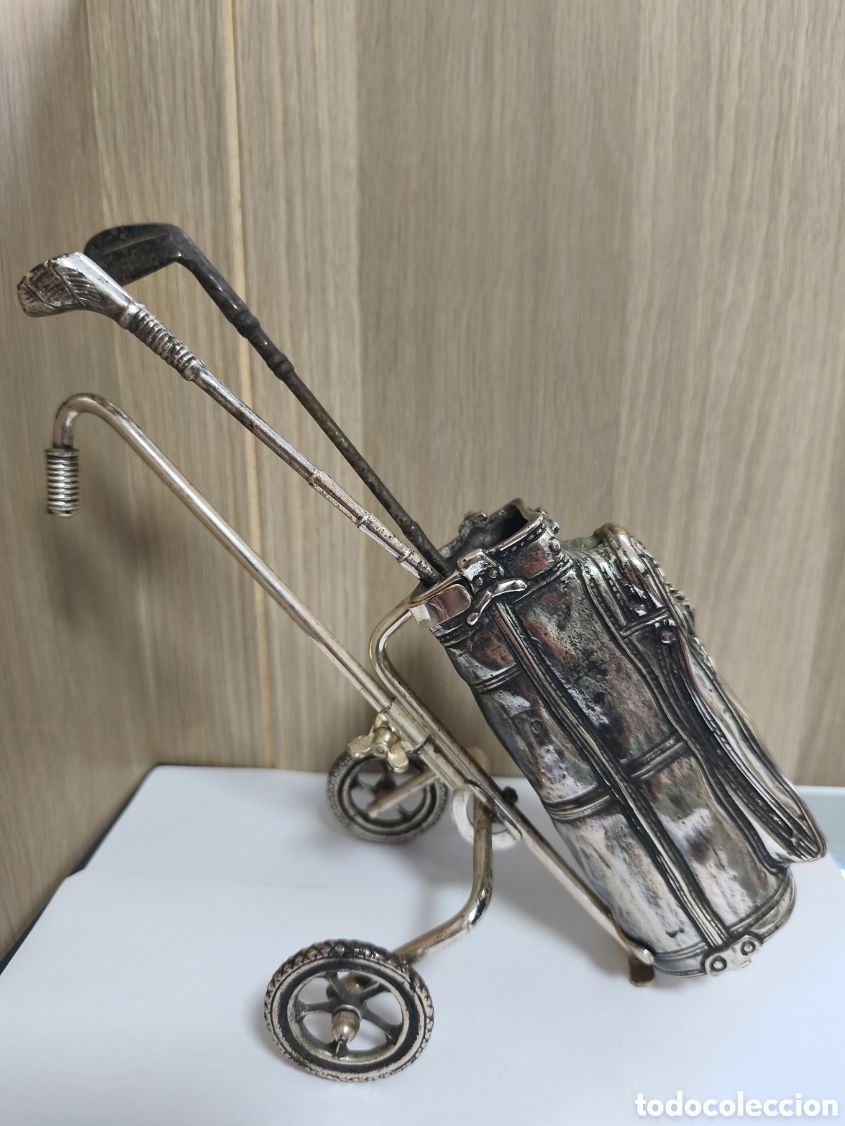 Antig&uuml;edades: Carro de golf de la casa Valent&iacute;