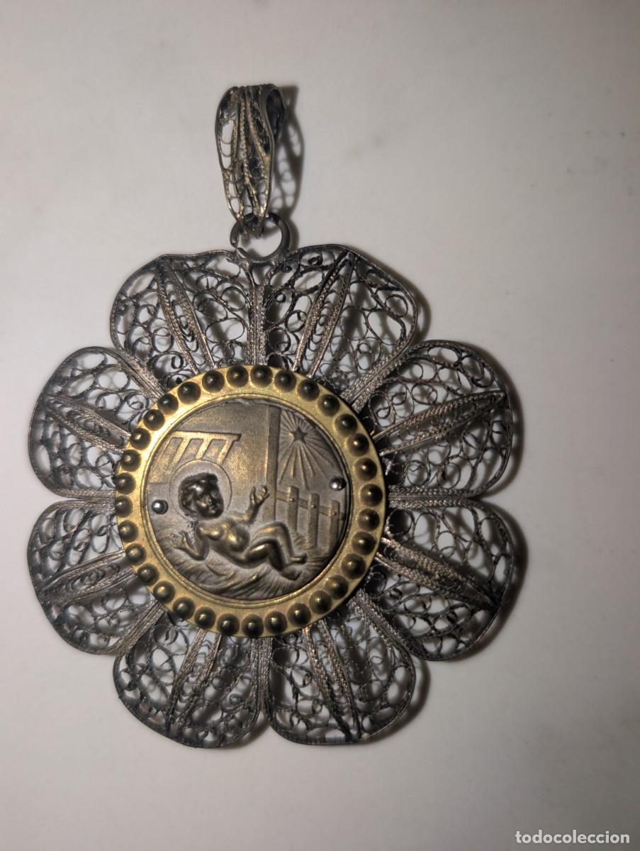 Antig&uuml;edades: Medalla Cuna Antigua Filigrana Ni&ntilde;o Jes&uacute;s A&ntilde;os 50