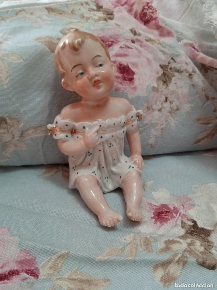 Antig&uuml;edades: Figura beb&eacute; de piano en brillo - Foto 1