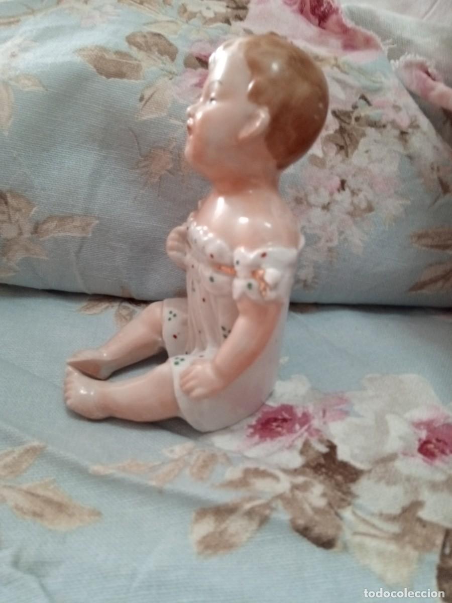 Antig&uuml;edades: Figura beb&eacute; de piano en brillo - Foto 3