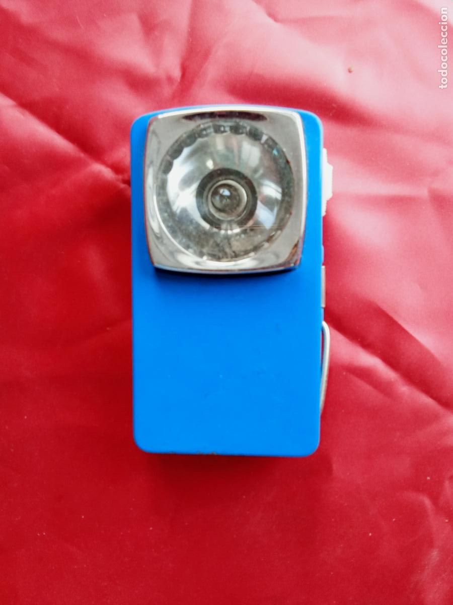 Antig&uuml;edades: Linterna petaca antigua azul. Caja Plomo