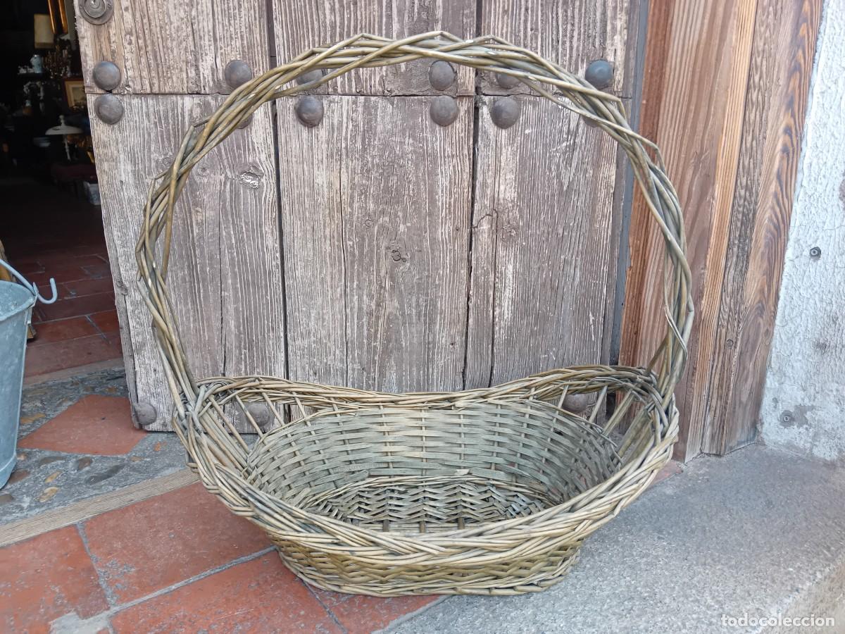 Antig&uuml;edades: Cesta de mimbre antigua - Foto 3