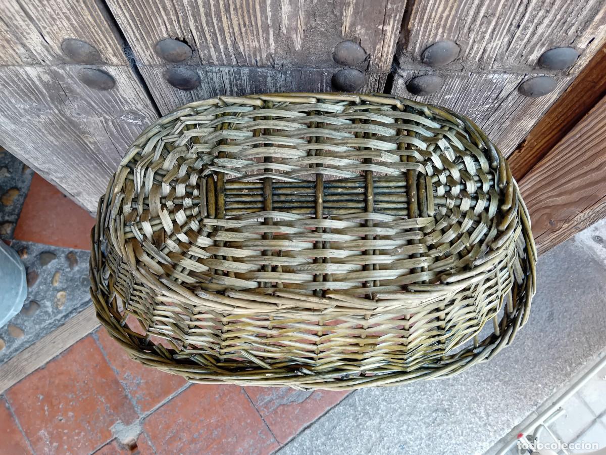 Antig&uuml;edades: Cesta de mimbre antigua - Foto 6