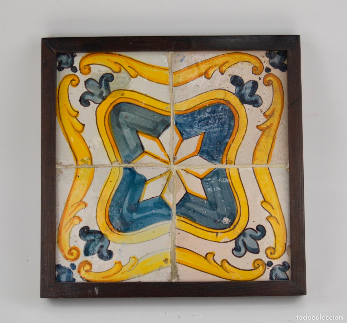 Antig&uuml;edades: Plaf&oacute;n de azulejos enmarcados siglo XVIII.
