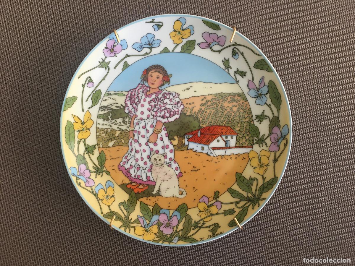 Antig&uuml;edades: 12 platos UNICEF - Ni&ntilde;os del mundo - Porcelana Villeroy & Boch