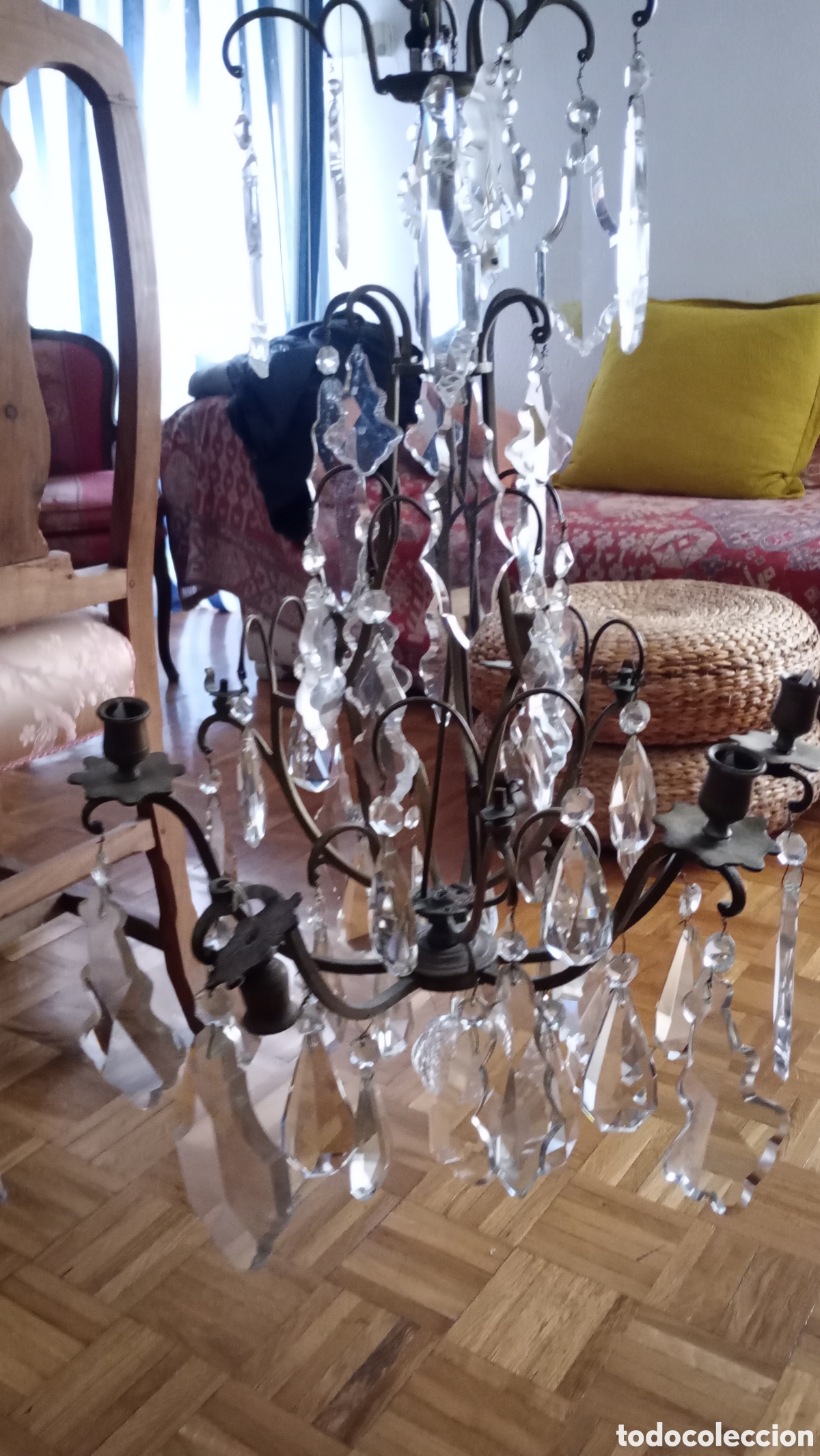 Antig&uuml;edades: L&aacute;mpara antigua francesa de bronce y cristal .