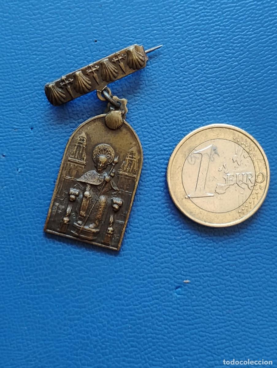 Antig&uuml;edades: ANTIGUA MEDALLA A&Ntilde;O SANTO COMPOSTELANO 1954