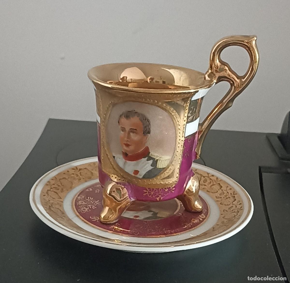 Antig&uuml;edades: Taza y plato de porcelana.