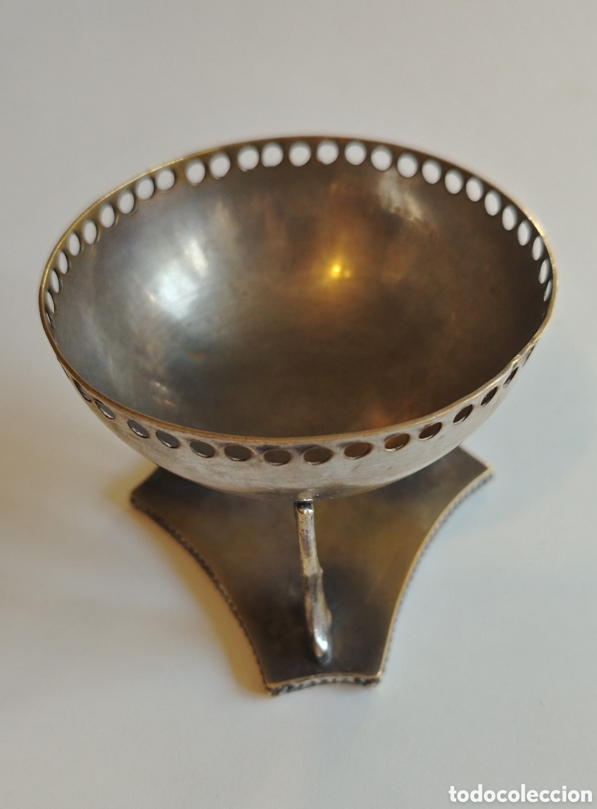 Antig&uuml;edades: Centro de mesa o bombonera de plata,principio SXX