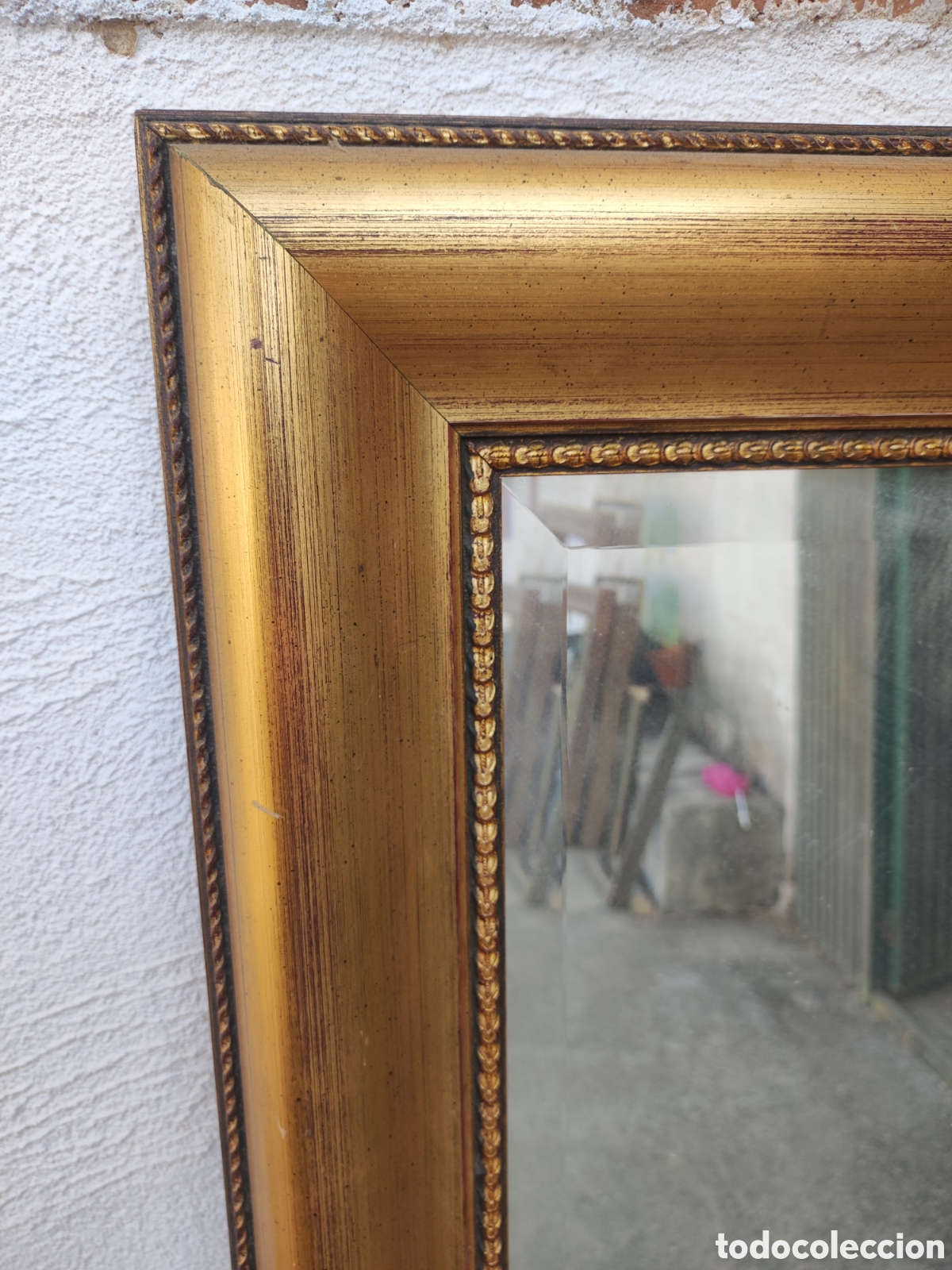 Antig&uuml;edades: Marco dorado de madera con Luna biselada - Foto 2
