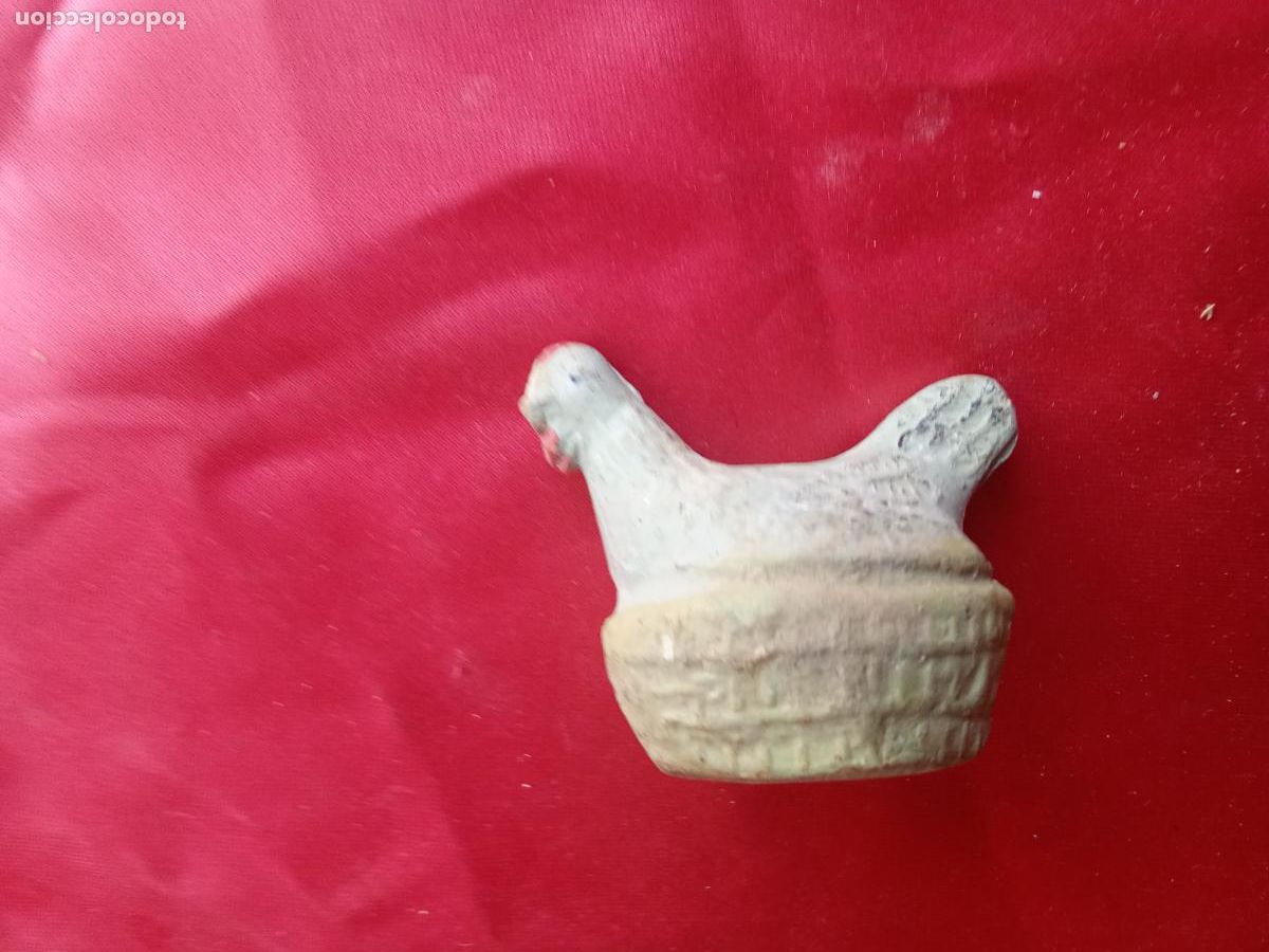 Antig&uuml;edades: Antigua gallina de barro de Belen V.7