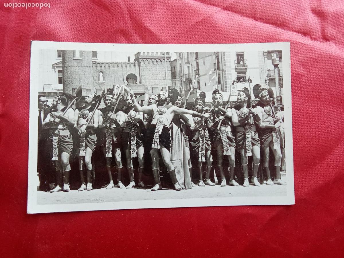 Antig&uuml;edades: Fotografia Alcoy abril 1963, escuadra de negros, datada foto trasera Papel.100