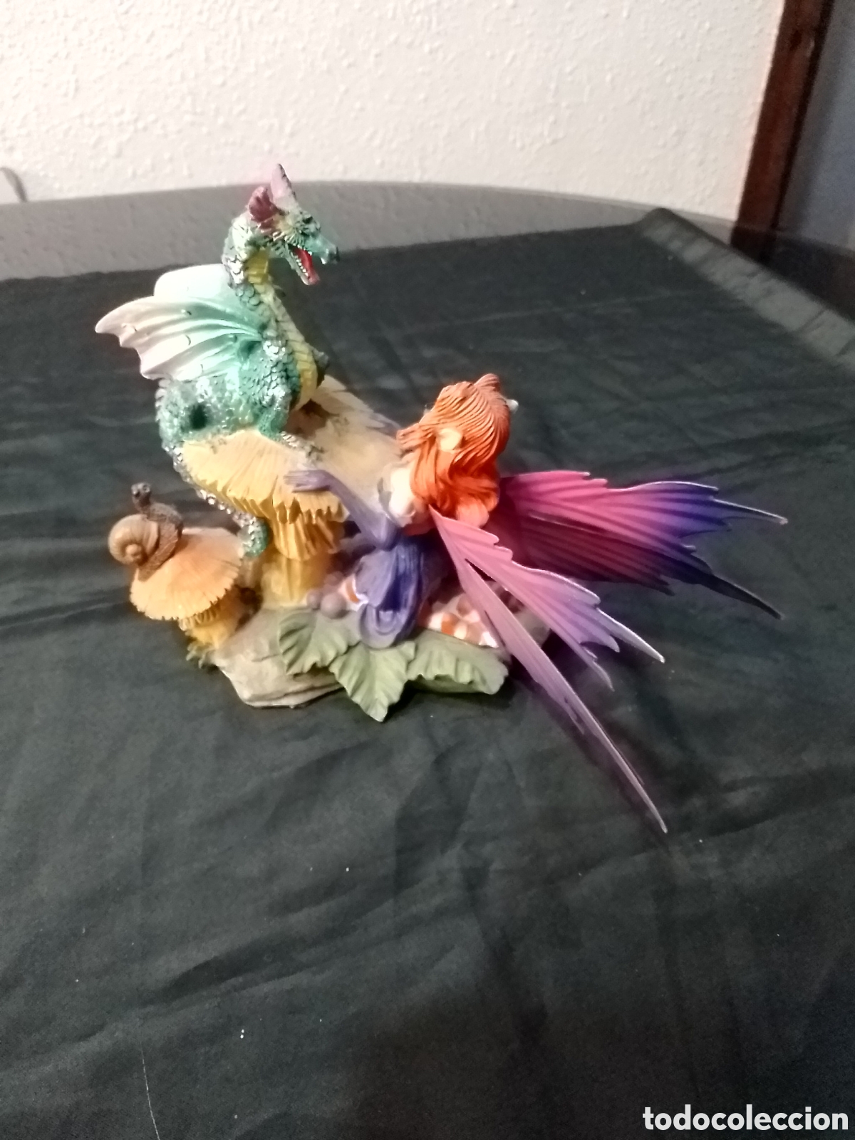 Antig&uuml;edades: Figura de hada y drag&oacute;n - Foto 3