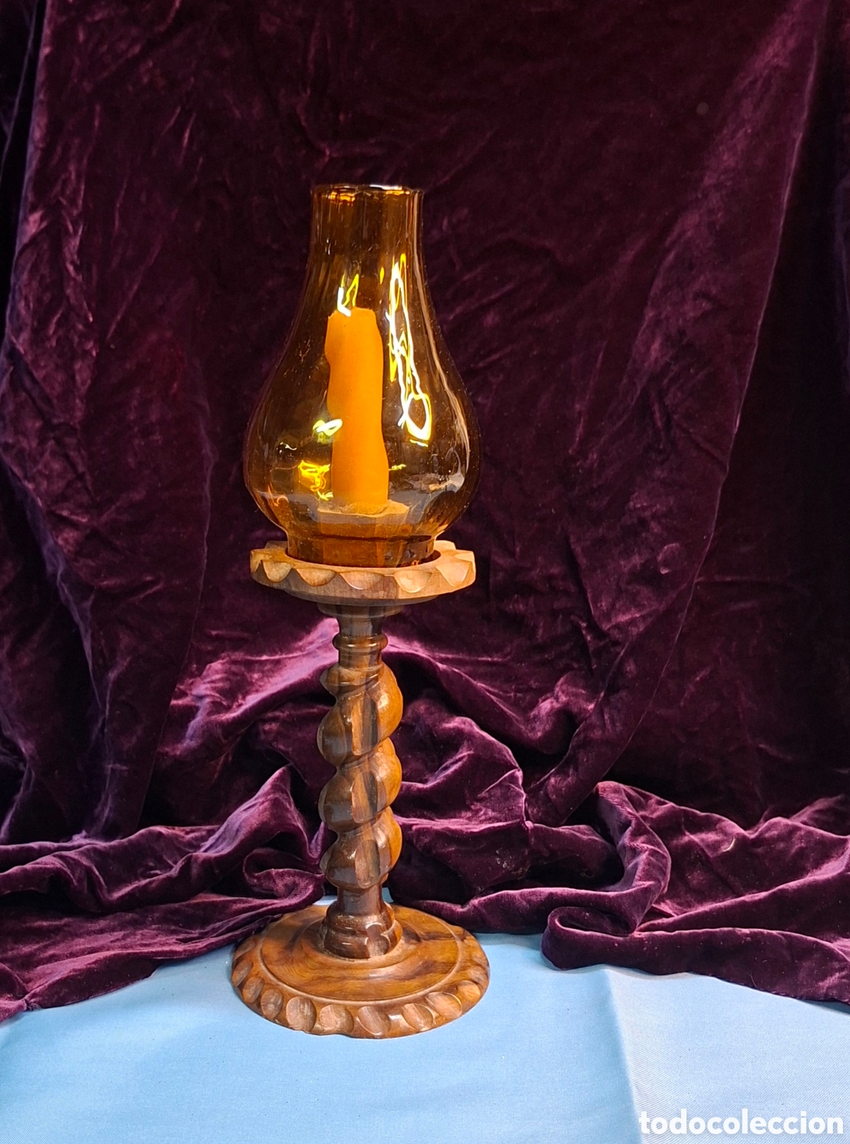 Antig&uuml;edades: Candelabro de madera tallada con tulipa &aacute;mbar - Foto 5