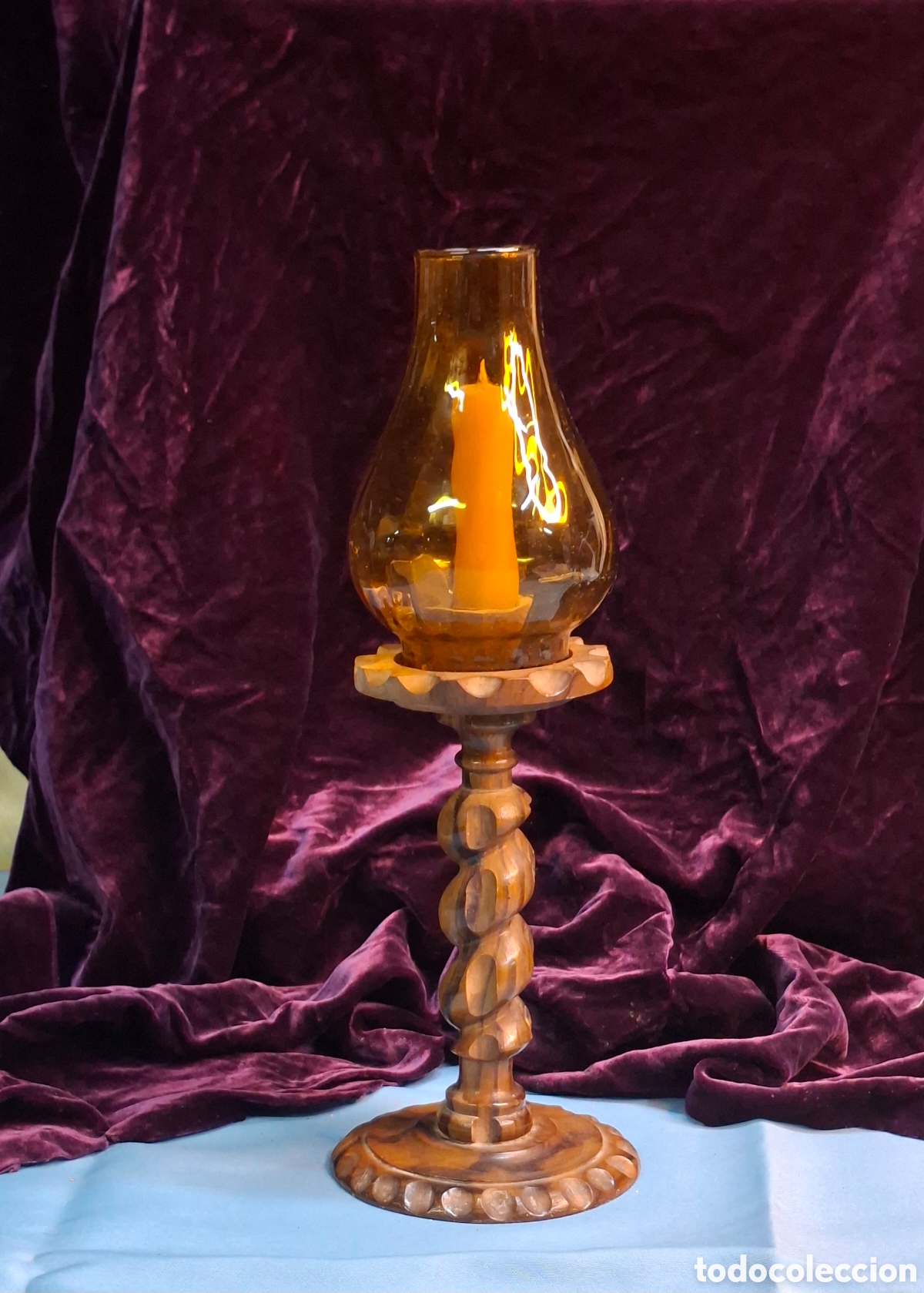Antig&uuml;edades: Candelabro de madera tallada con tulipa &aacute;mbar - Foto 4